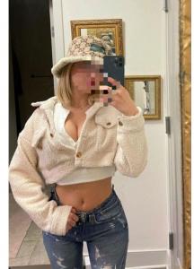 632073965: Chica busca chico en Barcelona