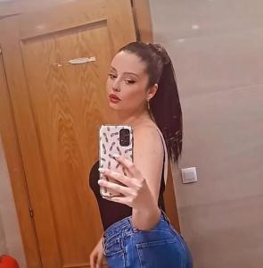 664621420: Chica busca chico en Madrid