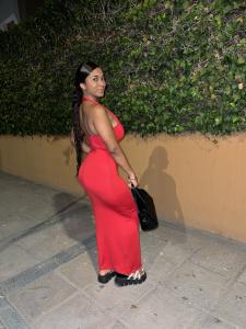 666044133: Chica busca chico en Ibiza