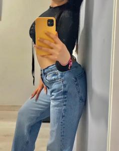 664621420: Chica busca chico en Madrid