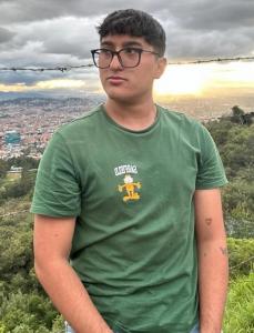 613123018: Chico busca chica en La Coruña