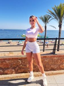 617739135: Chica busca chico en Alicante