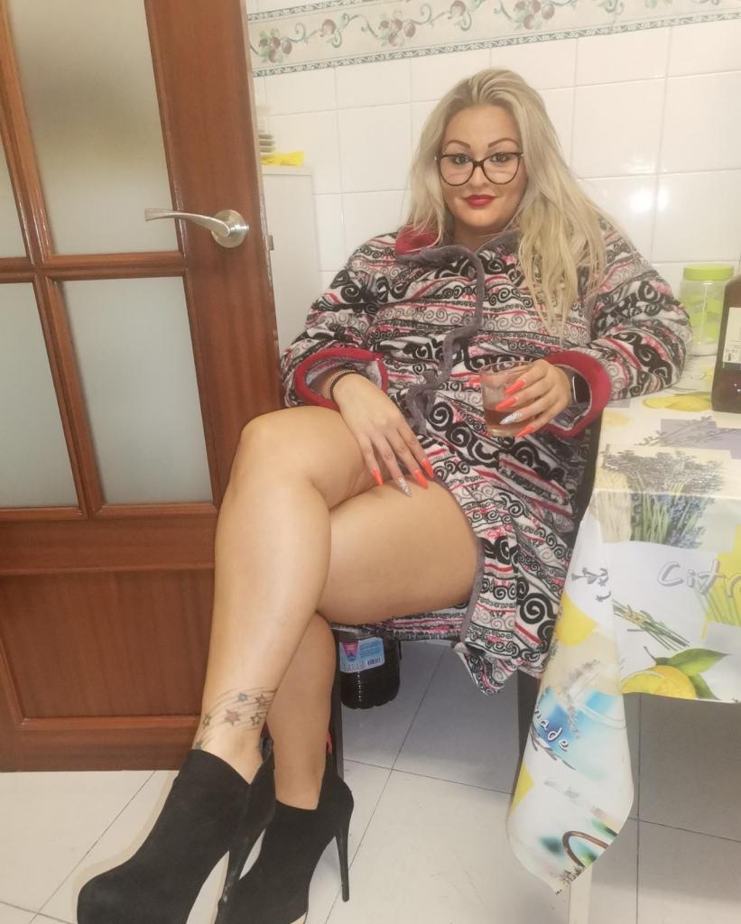 642967406: Chica busca chico en Palencia