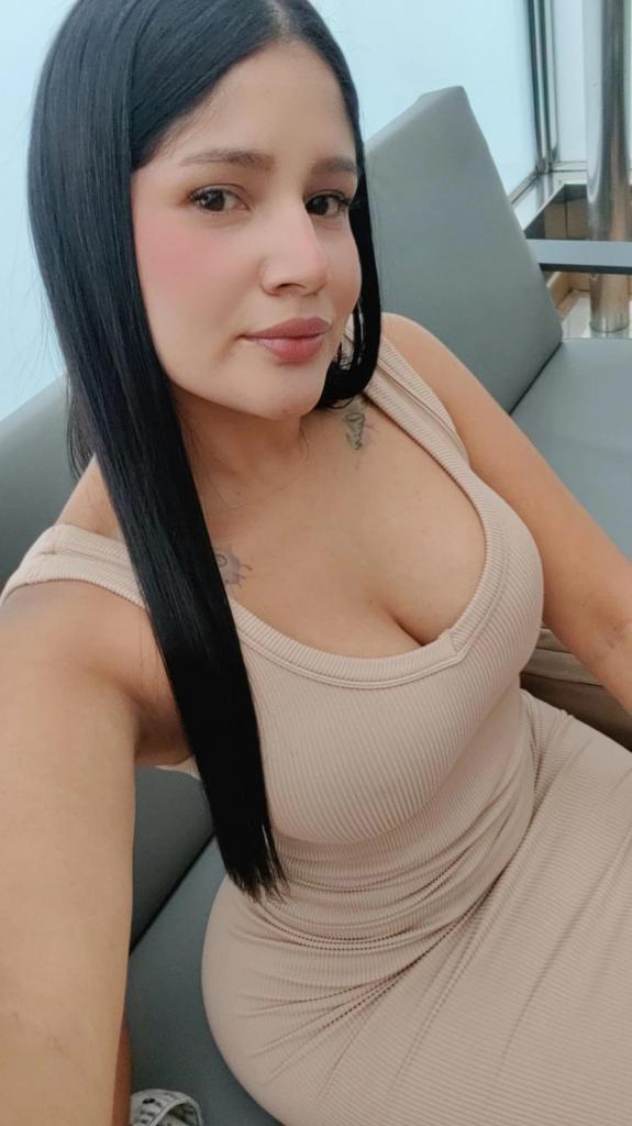 Chica busca chico en Valencia: Chica busca chico
