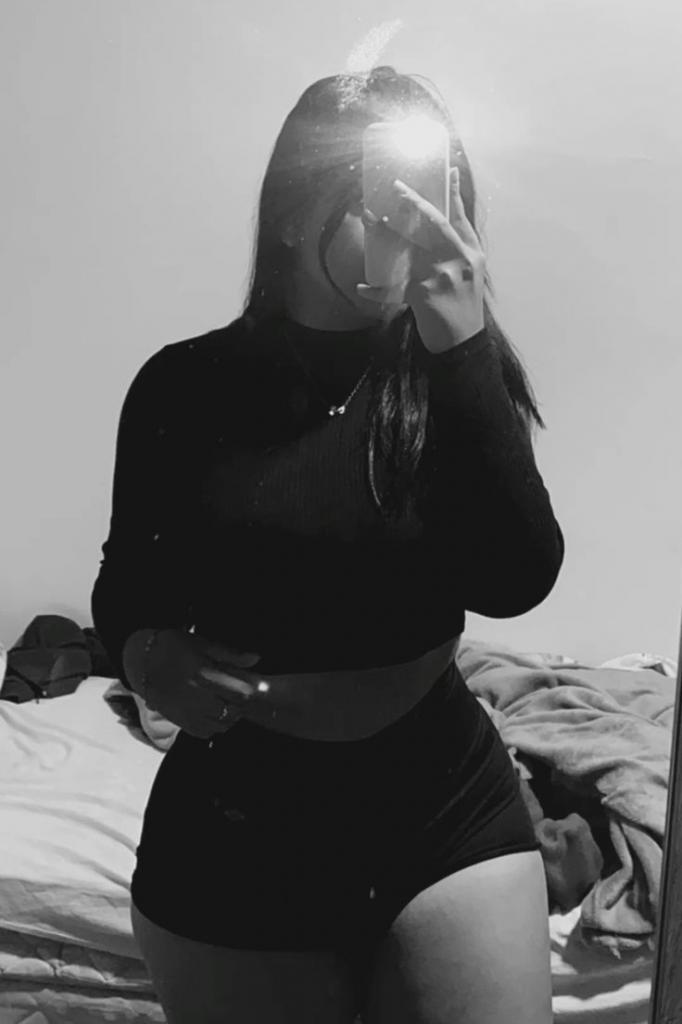 607077024: Chica busca chico en Granada