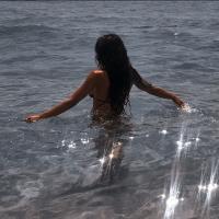 664437341: Chica busca chico en Madrid