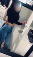 617803841: Chica busca chico en Sevilla