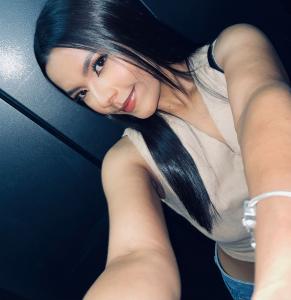 664251927: Chica busca chico en Cádiz