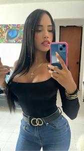 664370528: Chica busca chico en Málaga