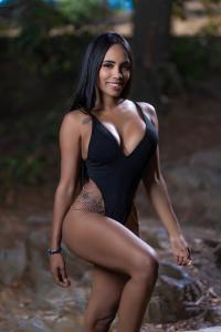664370528: Chica busca chico en Málaga