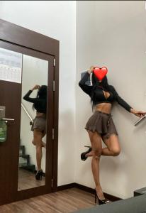 670336306: Chica busca chico en Alicante