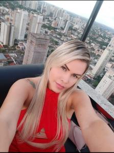 Chico busca chica en Sevilla: 