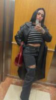 664860547: Chica busca chico en Madrid