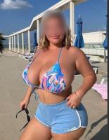 642690679: Chica busca chico en Sevilla