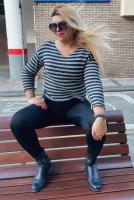 613407780: Chica busca chico en La Coruña
