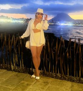 607212118: Travesti en Cádiz