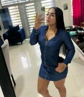 612269086: Chica busca chico en Sevilla