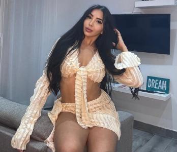Chica busca chico en Barcelona: Chica busca chico