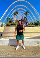 614687916: Chico busca chica en Valencia
