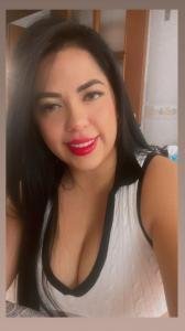 612266895: Chica busca chico en Barcelona