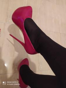 695733499: Chica busca chico en Mallorca