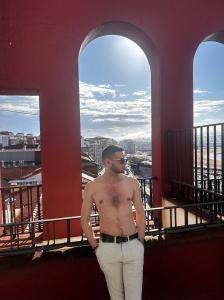 Chico busca chica en Valencia: 