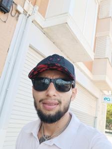 Chico busca chica en Valencia: 