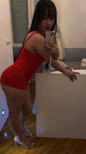 670479861: Chica busca chico en Barcelona