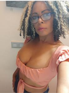 Chica busca chico en Murcia: Chica busca chico