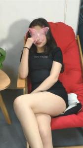Chica busca chico en Barcelona: Chica busca chico