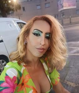 671357884: Transexual en Valencia