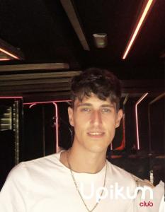 Chico busca chica en Alicante: 