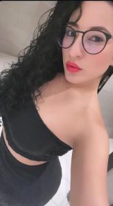 604331724: Chica busca chico en León