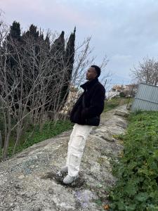 664431410: Chica busca chico en Málaga