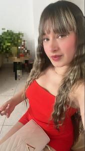 670479861: Chica busca chico en Barcelona