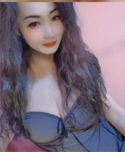 Chica busca chico en Barcelona: Chica busca chico