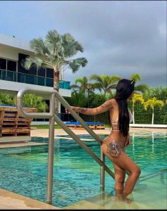 Chica busca chico en Madrid: Chica busca chico