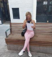 698503881: Chica busca chico en Madrid