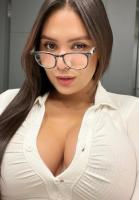 603271011: Chica busca chico en Barcelona