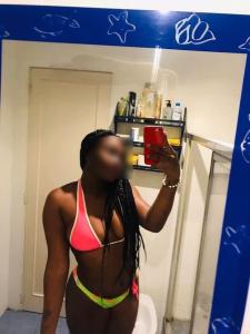 602891151: Chica busca chico en Gerona