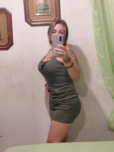 664031908: Chica busca chico en Barcelona