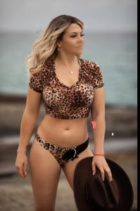 Chica busca chico en Almería: Chica busca chico