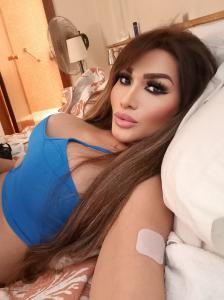 697674136: Travesti en Madrid
