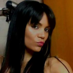 Chica busca chico en Valencia: Chica busca chico