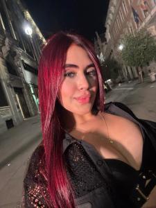 Chica busca chico en Málaga: Chica busca chico