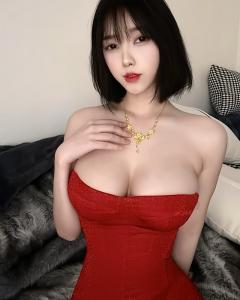 Chica busca chico en Alicante: Chica busca chico