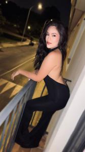 Chica busca chico en Ibiza: Chica busca chico