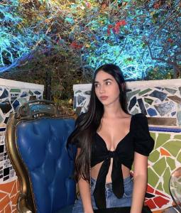 603424166: Chica busca chico en Barcelona
