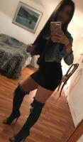 672911462: Chica busca chico en Madrid