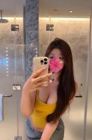 697887716: Chica busca chico en Barcelona